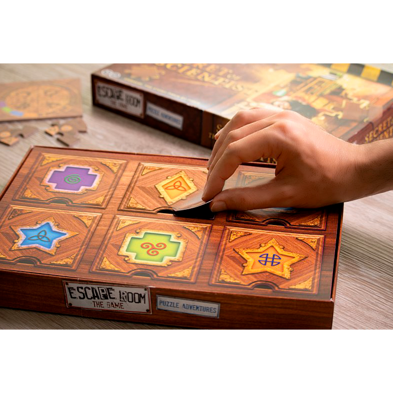 Asmodee ESCAPE ROOM: Dobrodružné puzzle - Tajemství vědy